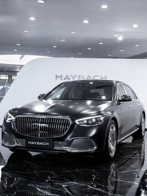 成都322岚图汽车的售后服务让用户无忧出行，迈巴赫未来的豪华车趋势